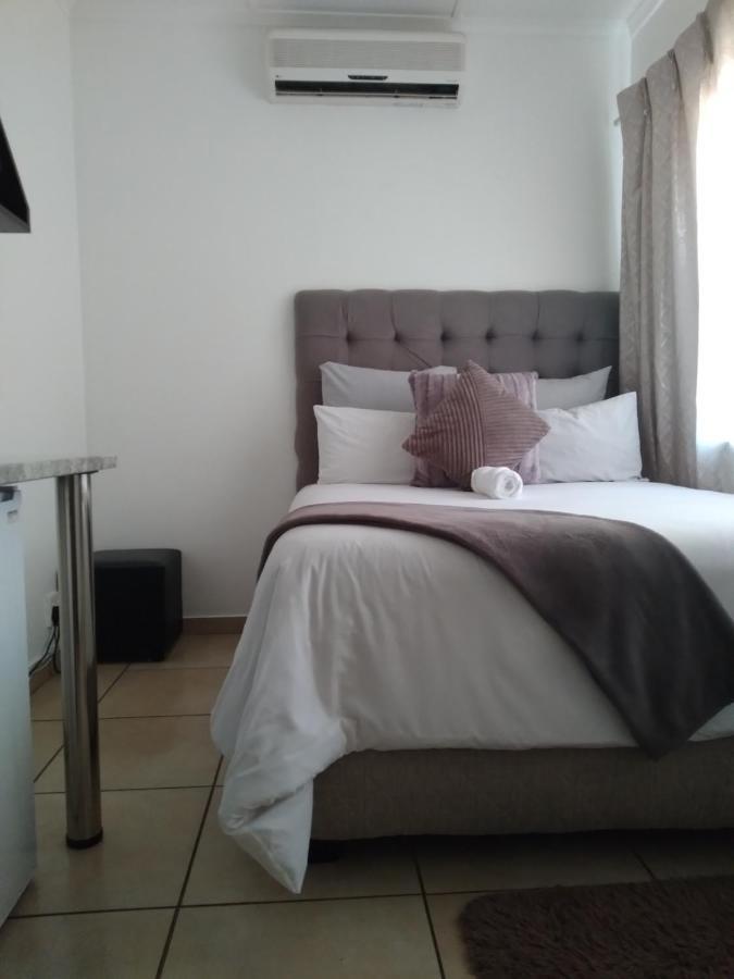 Jnc Lodge Richards Bay Kültér fotó