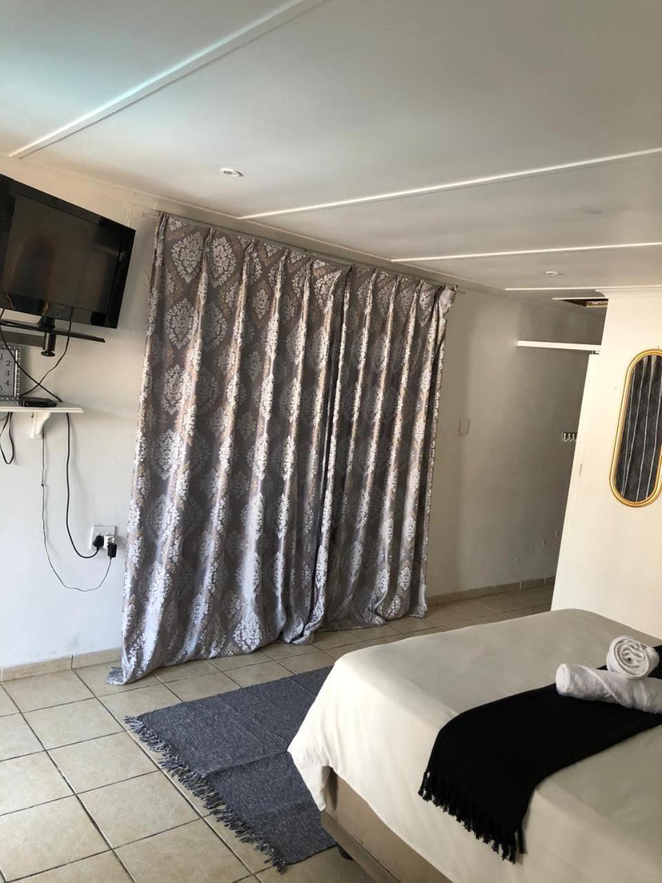 Jnc Lodge Richards Bay Kültér fotó