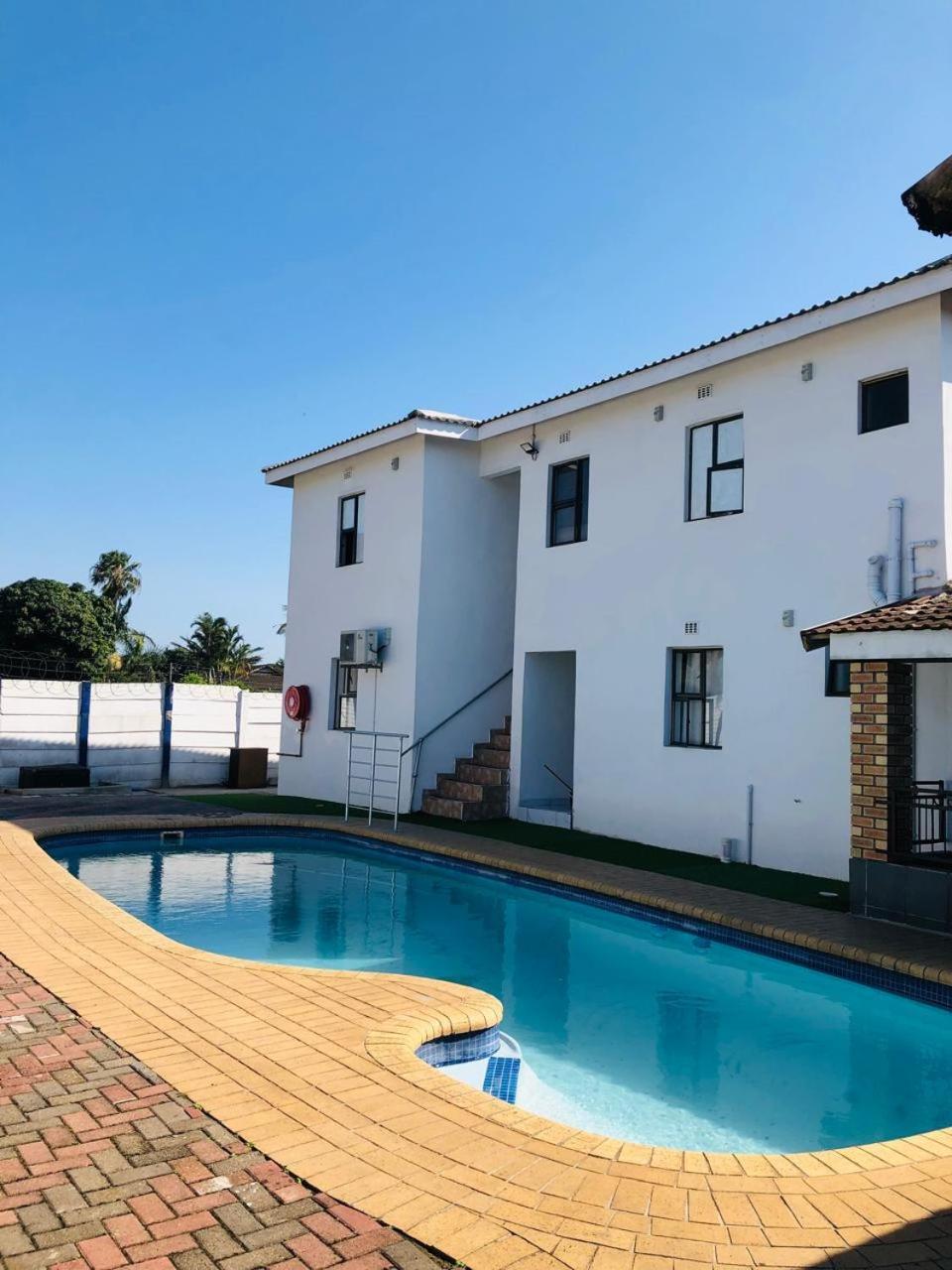 Jnc Lodge Richards Bay Kültér fotó
